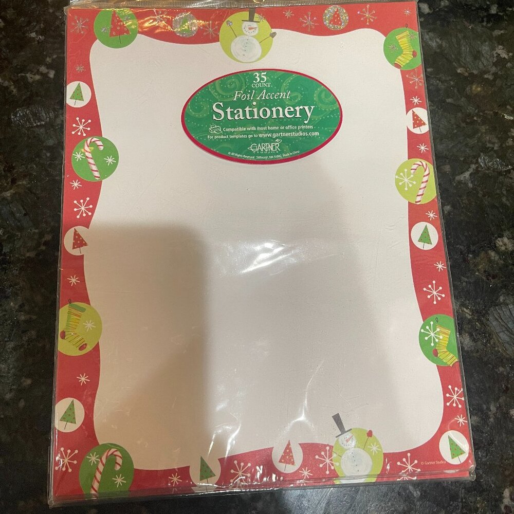 Gartner Studios Christmas Stationery 2 Pks SEALED Santa Claus 35 count '03 (122)